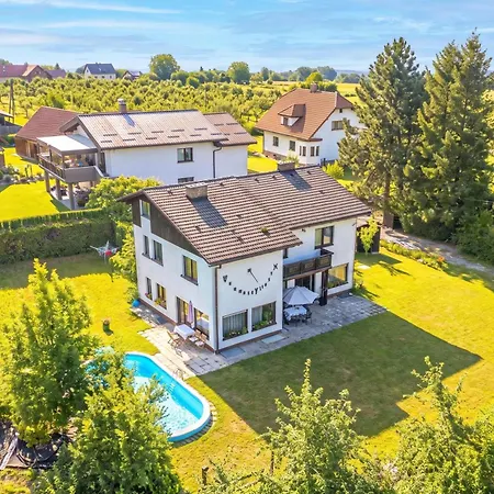 Evita - Vintage House With Pool In Pohorje - Happy * Lovrenc na Pohorju